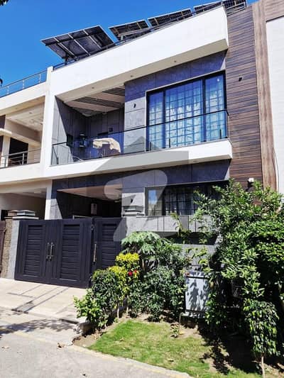 پارک ویو سٹی - ٹیولپ بلاک پارک ویو سٹی,لاہور میں 3 کمروں کا 5 مرلہ مکان 2.85 کروڑ میں برائے فروخت۔