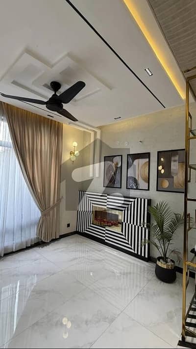 7 Marla Brand New Designer House Available For Sale In Reasonable Price