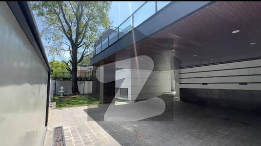 ایف ۔ 7/3 ایف ۔ 7,اسلام آباد میں 6 کمروں کا 1 کنال مکان 19.5 لاکھ میں کرایہ پر دستیاب ہے۔