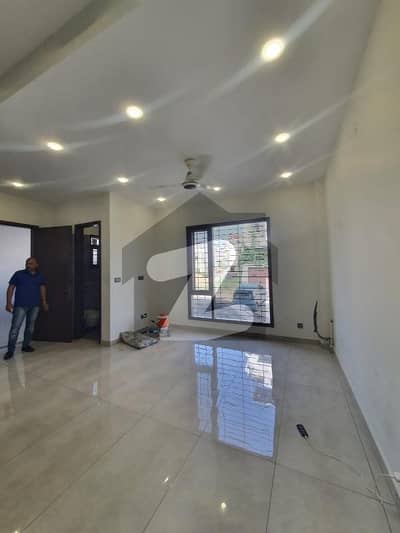 ڈی ایچ اے فیز 7 ایکسٹینشن ڈی ایچ اے ڈیفینس,کراچی میں 4 کمروں کا 4 مرلہ مکان 2.15 لاکھ میں کرایہ پر دستیاب ہے۔