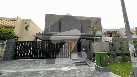 One Kanal Modern Attractive ELivation House For Sale