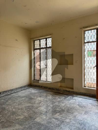Upper Portion For Rent Situated In Allama Iqbal Town - Nishtar Block