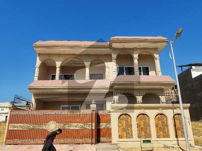 8 Marla Double Unit House Available For Sale in Multi Gardens MPCHS B-17 Block E Islamabad
