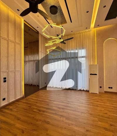 فیڈرل بی ایریا ۔ بلاک 6 فیڈرل بی ایریا,کراچی میں 6 کمروں کا 12 مرلہ مکان 11.5 کروڑ میں برائے فروخت۔