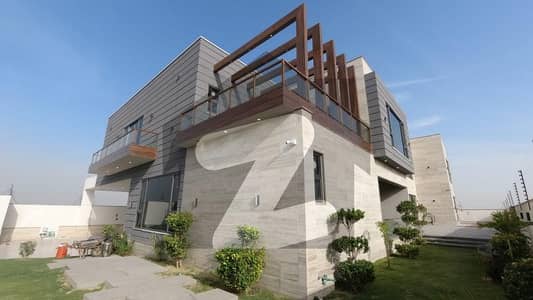 Prime Location House For sale In Bahria Town - Precinct 17