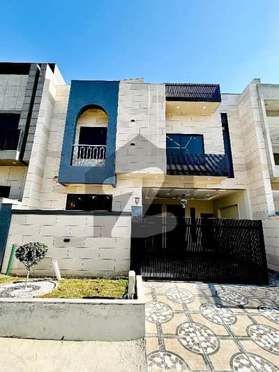 8 Marla House For Sale FMC Near To B-17 Islamabad