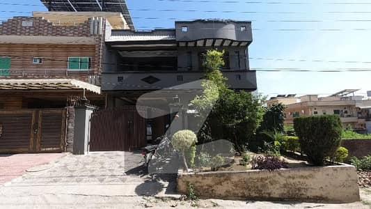 Prime Location 2100 Square Feet House In PWD Housing Scheme For sale