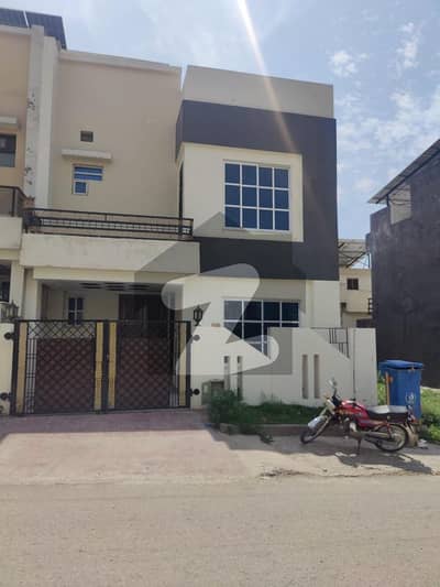 Bahria town phase 8, 5 marla double story house