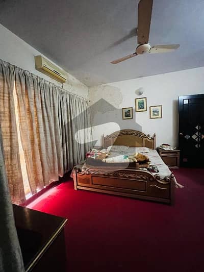 ڈی ایچ اے فیز 2 ڈیفنس (ڈی ایچ اے),لاہور میں 1 کمرے کا 10 مرلہ زیریں پورشن 35.0 ہزار میں کرایہ پر دستیاب ہے۔