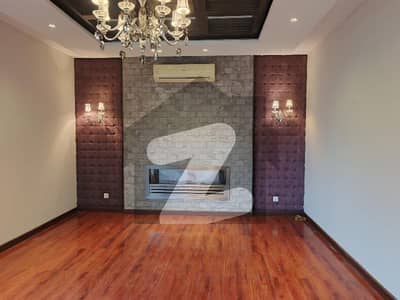 Luxury 10 Marla 4 Bed Room House For Rent On Very Hot Location