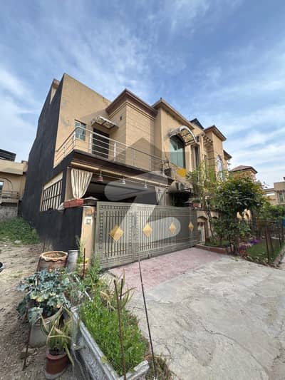 7 Marla House Available For Sale