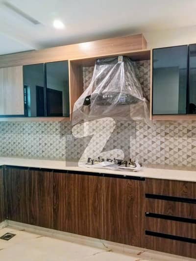 عسکری 10 عسکری,لاہور میں 4 کمروں کا 12 مرلہ فلیٹ 1.45 لاکھ میں کرایہ پر دستیاب ہے۔