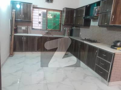 واپڈا ٹاؤن فیز 1 واپڈا ٹاؤن,لاہور میں 5 کمروں کا 10 مرلہ مکان 1.6 لاکھ میں کرایہ پر دستیاب ہے۔