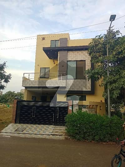 05 Marla Corner House Near Main Boulevard and Park A Plus Construction House LDA Approved
