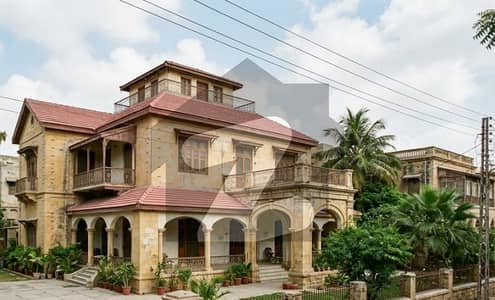 GROUND FLOOR OF 400 SQUARE YARDS BANGLOW, AVAILABLE FOR RENT.