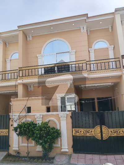 3 Marla Brand New House For Sale  NEAR Metro Station Bosan Road Nadran Bypass Only 30 Second Super Hot Location