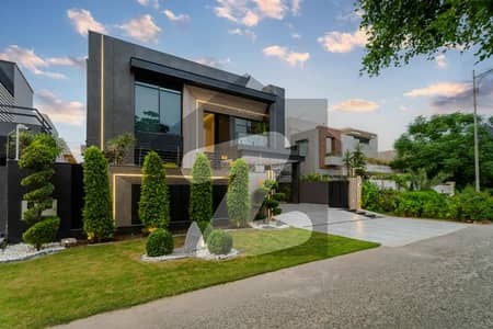 ڈی ایچ اے فیز 6 ڈیفنس (ڈی ایچ اے),لاہور میں 6 کمروں کا 1 کنال مکان 22.5 کروڑ میں برائے فروخت۔