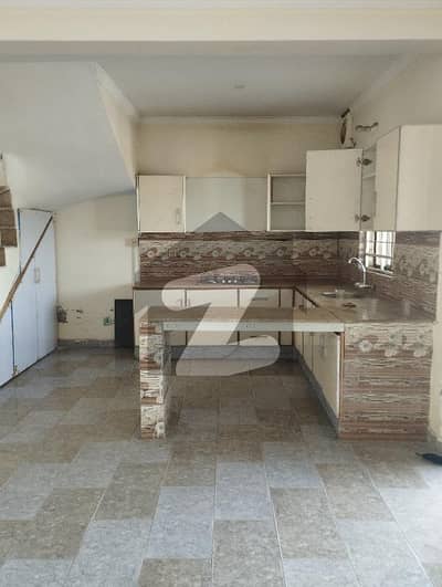 خیابان امین - بلاک این خیابانِ امین,لاہور میں 3 کمروں کا 5 مرلہ مکان 50.0 ہزار میں کرایہ پر دستیاب ہے۔