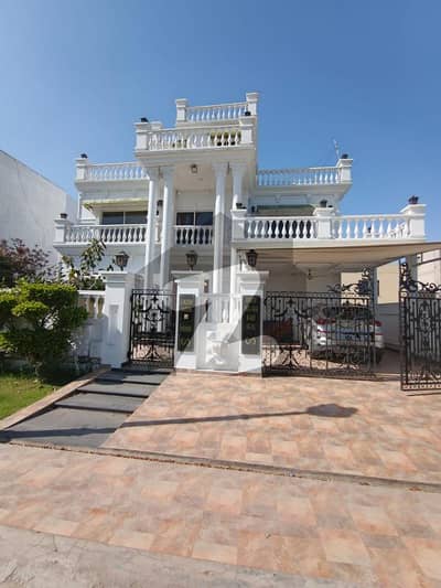 لیک سٹی ۔ سیکٹر ایم ۔ 2 لیک سٹی,رائیونڈ روڈ,لاہور میں 3 کمروں کا 1 کنال زیریں پورشن 1.9 لاکھ میں کرایہ پر دستیاب ہے۔