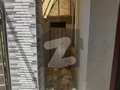 مصطفیٰ ٹاؤن لاہور میں 2 کمروں کا 6 مرلہ زیریں پورشن 55.0 ہزار میں کرایہ پر دستیاب ہے۔