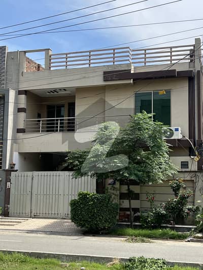 5 Marla House Main Boulevard