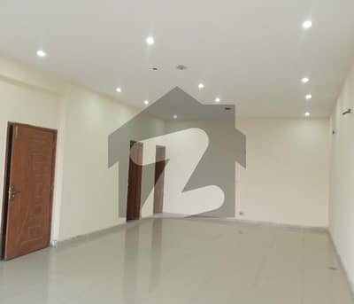 04 MARLA COMMERCIAL FLOOR AVAILABLE