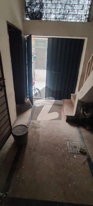 نشتر کالونی لاہور میں 3 کمروں کا 3 مرلہ زیریں پورشن 22.0 ہزار میں کرایہ پر دستیاب ہے۔