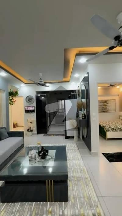 المرتضی کمرشل ایریا ڈی ایچ اے فیز 8,ڈی ایچ اے ڈیفینس,کراچی میں 4 کمروں کا 10 مرلہ فلیٹ 5.95 کروڑ میں برائے فروخت۔