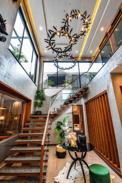 ڈی ایچ اے فیز 4 ڈیفنس (ڈی ایچ اے),لاہور میں 6 کمروں کا 1 کنال مکان 7.5 کروڑ میں برائے فروخت۔