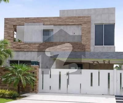 ڈی ایچ اے فیز 5 ڈیفنس (ڈی ایچ اے),لاہور میں 5 کمروں کا 1 کنال مکان 3.8 لاکھ میں کرایہ پر دستیاب ہے۔