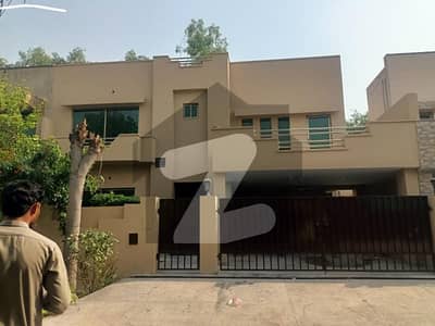 10 MARLA 3 BEDROOM HOUSE AVAILABLE FOR SALE Askari 11 - Sector A, Askari 11, Askari, Lahore, Punjab