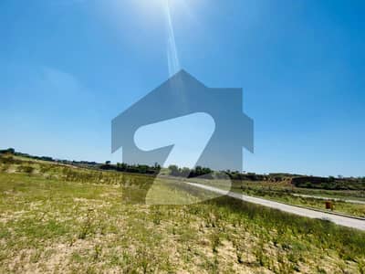 بحریہ ٹاؤن فیز 8 بحریہ ٹاؤن راولپنڈی,راولپنڈی میں 8 مرلہ رہائشی پلاٹ 46.0 لاکھ میں برائے فروخت۔