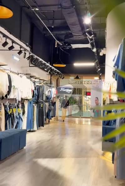 SHOP AVAILABLE FOR RENT