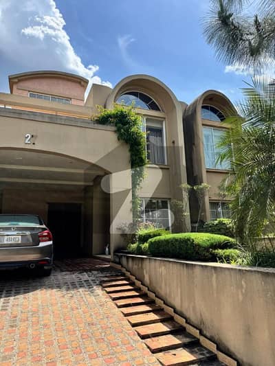 Experience luxury living in this beautiful modern villa at Bahria Golf Club