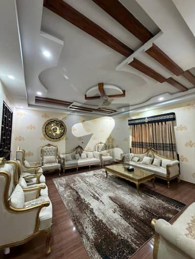 400 sq yards G+1 house available for sell