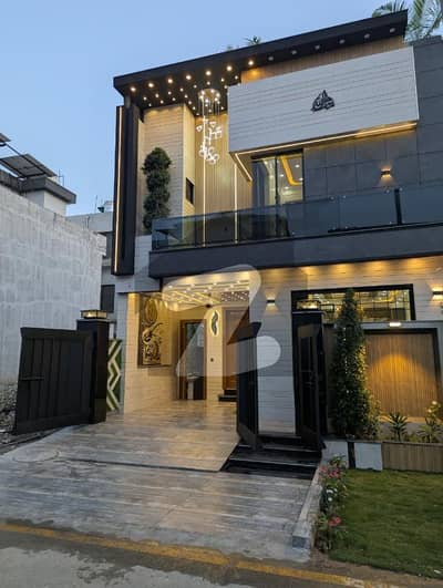 پارک ویو سٹی لاہور میں 4 کمروں کا 5 مرلہ مکان 1.95 کروڑ میں برائے فروخت۔