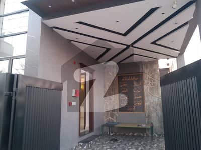 ڈی ایچ اے 11 رہبر سیکٹر 2 ڈی ایچ اے 11 رہبر,لاہور میں 3 کمروں کا 5 مرلہ مکان 1.0 لاکھ میں کرایہ پر دستیاب ہے۔