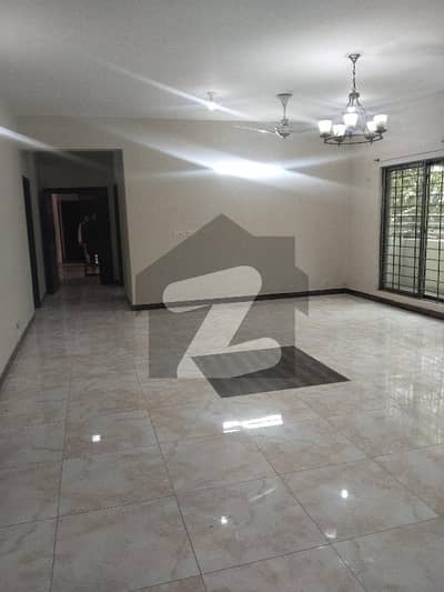 3 Bed Room Apartments For Rent in Askari 11