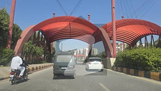 A Executive 7 Marla corner Plot. Clear land