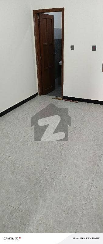 3 Bedroom and Lounge With 3 Washrooms Lacs Sub Leased Bank loan not available 1000 Sqft Flat For Sale In Capital Cooperative Housing Society Scheme 33 Off Rizvia Society
