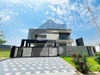 Multi Garden B-17 B-1 Block MDR HOUSE AVAILABLE FOR SALE