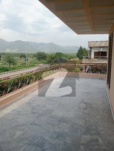 ای ۔ 11 اسلام آباد میں 3 کمروں کا 1 کنال بالائی پورشن 1.9 لاکھ میں کرایہ پر دستیاب ہے۔