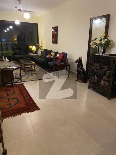 عمار کورل ٹاورز امارکریسنٹ بے,ڈی ایچ اے فیز 8,ڈی ایچ اے ڈیفینس,کراچی میں 2 کمروں کا 7 مرلہ فلیٹ 5.25 کروڑ میں برائے فروخت۔