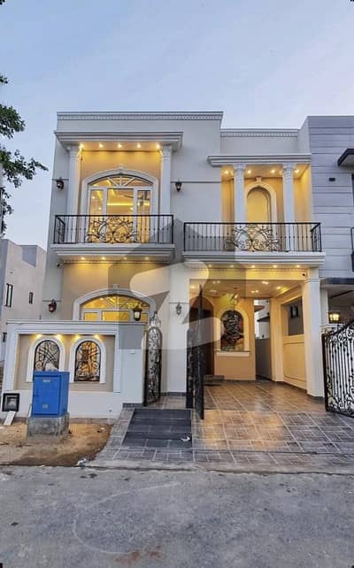 5 MARLA ELEGANT AND FULLY MAINTAINED SUPER HOT LOCATED BUNGALOW IS AVAILABLE IN THE BEST BLOCK OF DHA LAHORE.