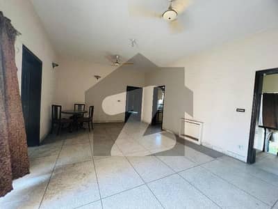 1KANAK LOWER PORTION ROOM FOR RENT IN DHA PHASE 2