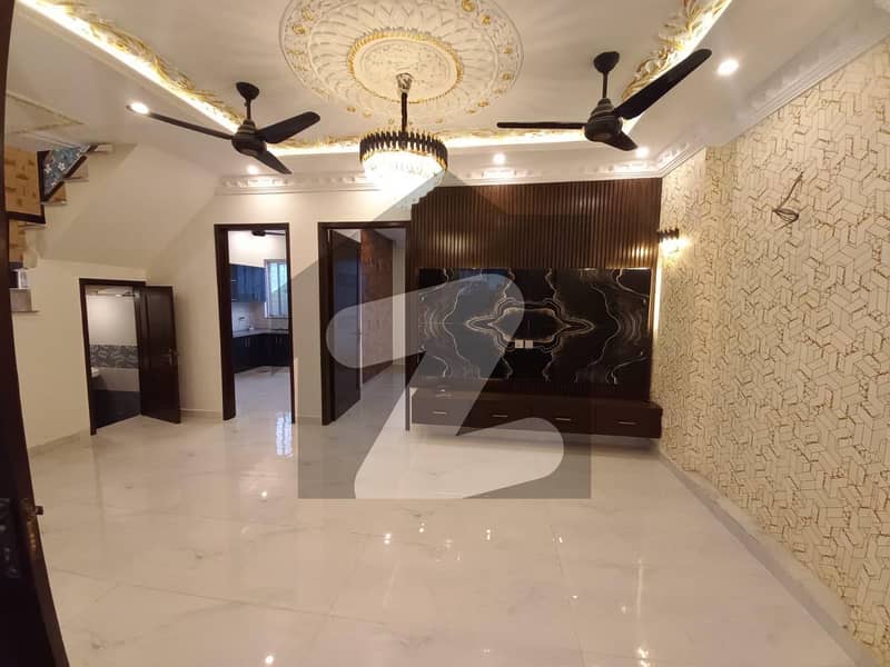 5 Marla House - STEAL DEAL! 5 Marla House - STEAL DEAL!