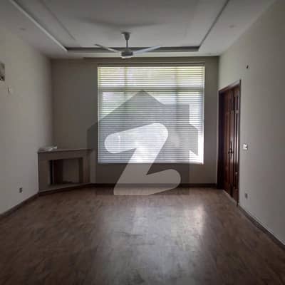 14 Marla Upper Portion Is Available For Rent In Model Town F Block Lahore