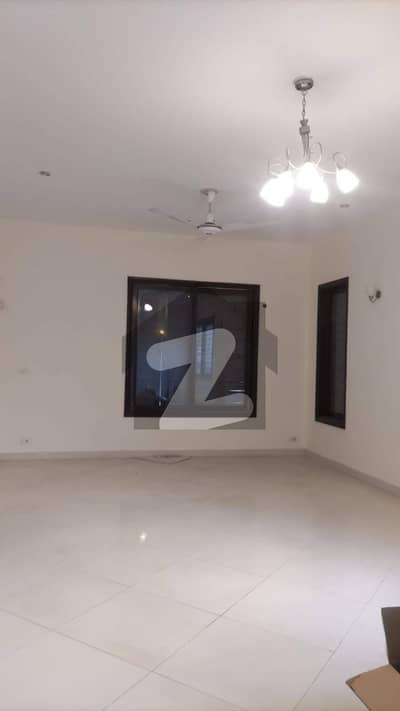 Duplex Bungalow Available For Sale well maintained