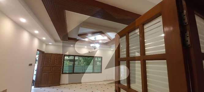 GROUND PORTION FOR RENT 10 MARLA