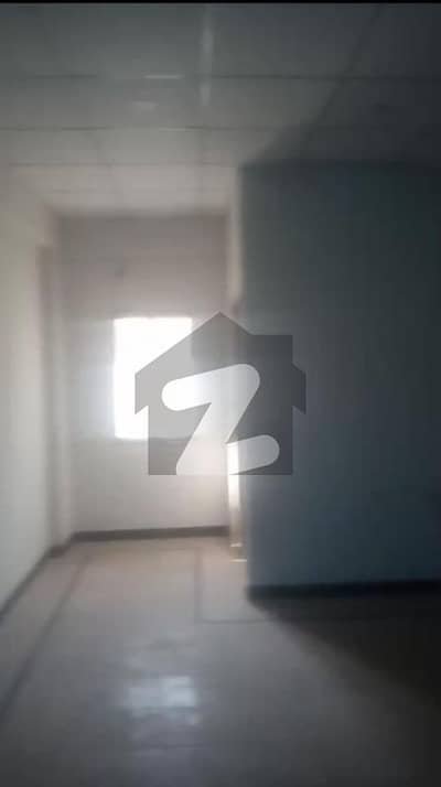 ہارلے سٹریٹ راولپنڈی میں 11 کمروں کا 2 کنال عمارت 10.0 لاکھ میں کرایہ پر دستیاب ہے۔